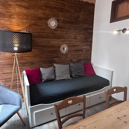 4 A 6 Personnes Hyper Centre Au Calme Dans Impasse Avec Parking *